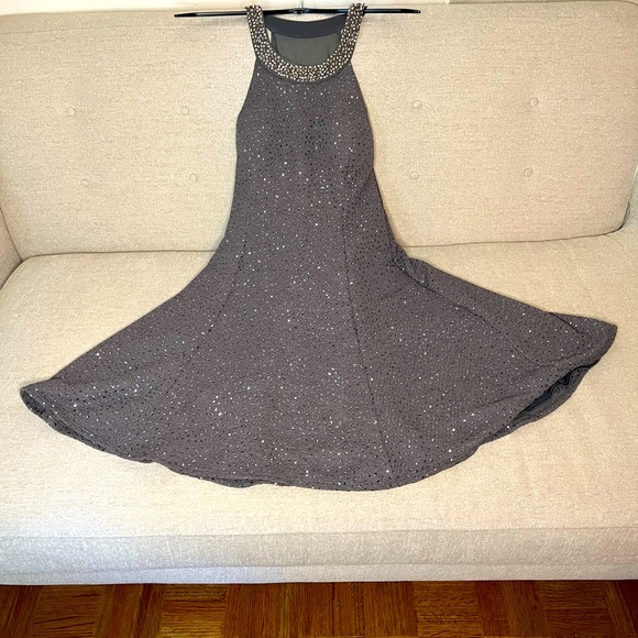 Formal ring neck Betsy and Adam dress - Picture 2 of 6